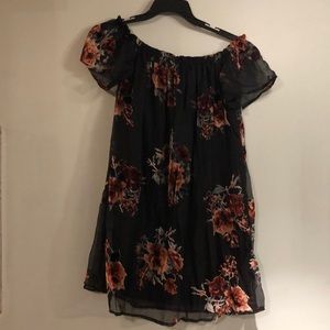 Strapless dress with velvet details